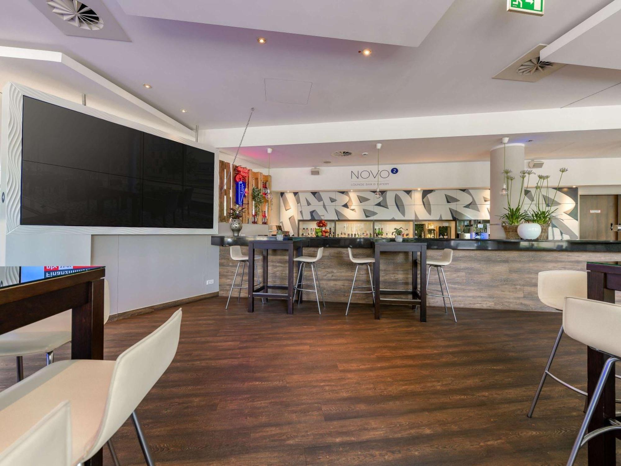 Novotel Koeln City Экстерьер фото