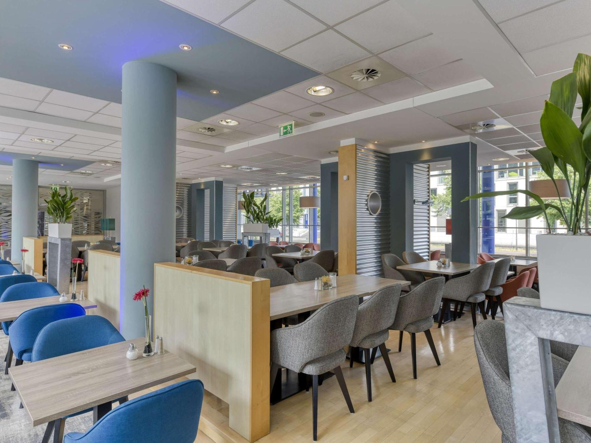 Novotel Koeln City Экстерьер фото