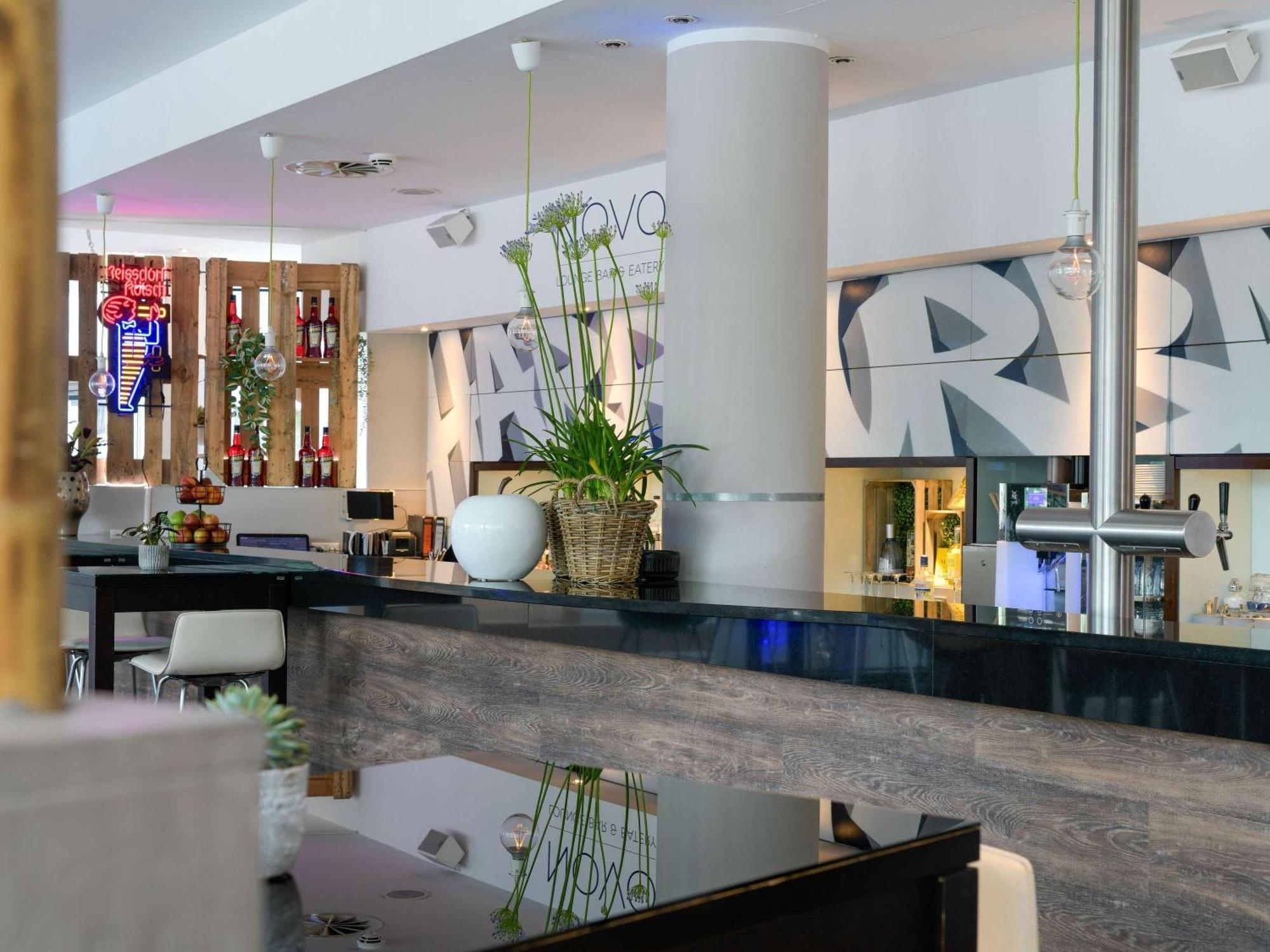 Novotel Koeln City Экстерьер фото